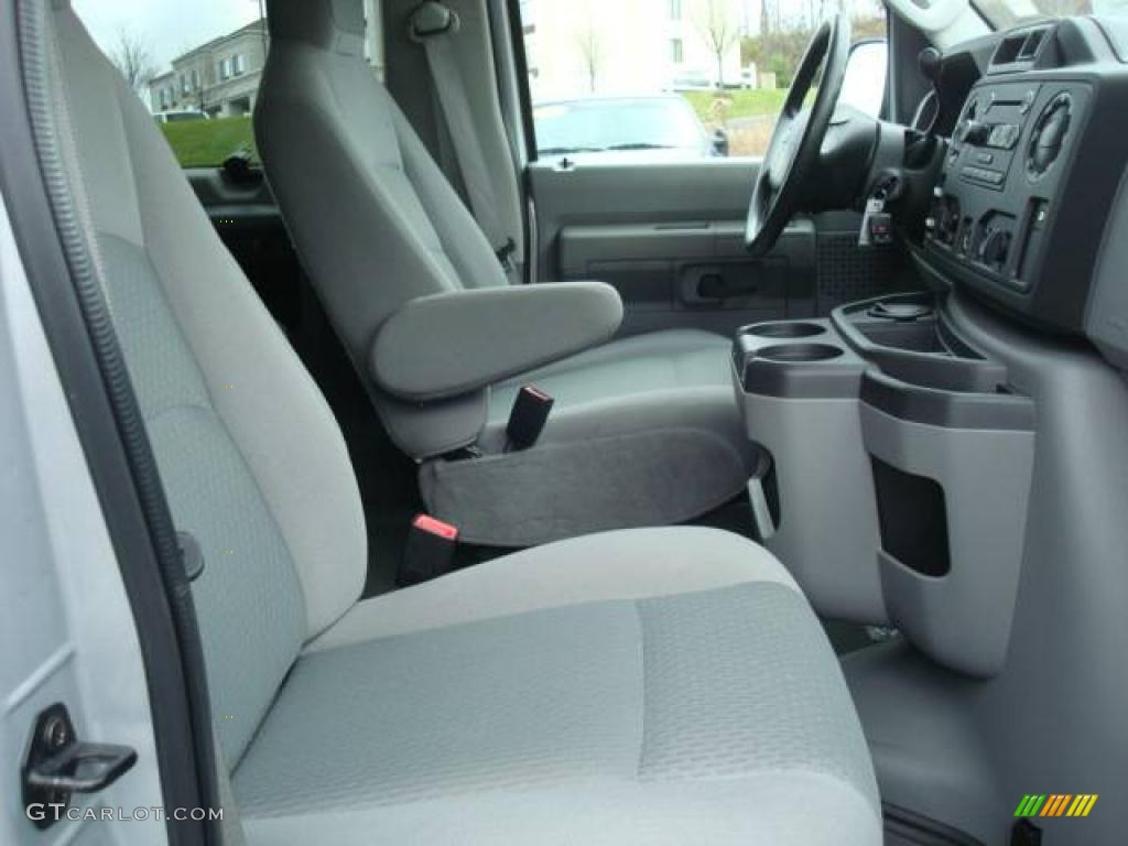 2009 E Series Van E350 Super Duty XLT Extended Passenger - Brilliant Silver Metallic / Medium Flint photo #13