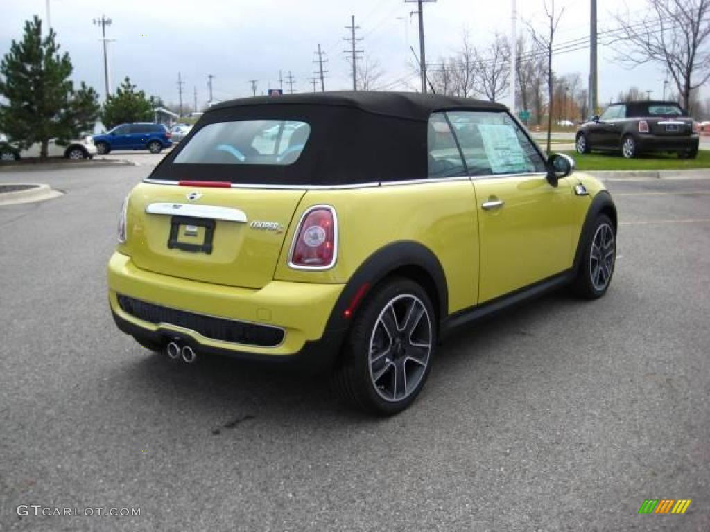 2010 Cooper S Convertible - Interchange Yellow / Interchange Yellow Cloth/Leather photo #5