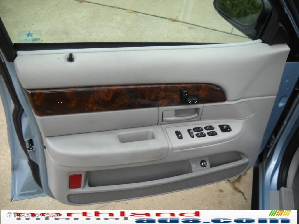 2004 Grand Marquis GS - Light Ice Blue Metallic / Light Flint photo #6