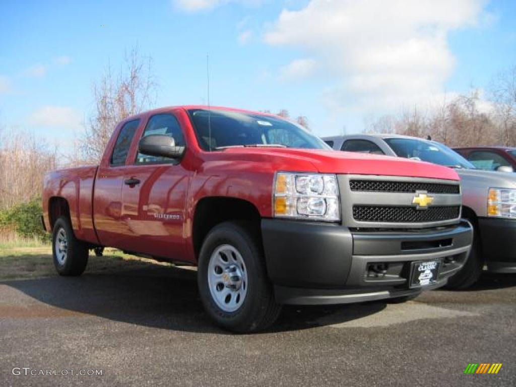 2010 Silverado 1500 Extended Cab 4x4 - Victory Red / Dark Titanium photo #3