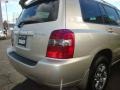 2005 Millenium Silver Metallic Toyota Highlander V6 4WD  photo #22