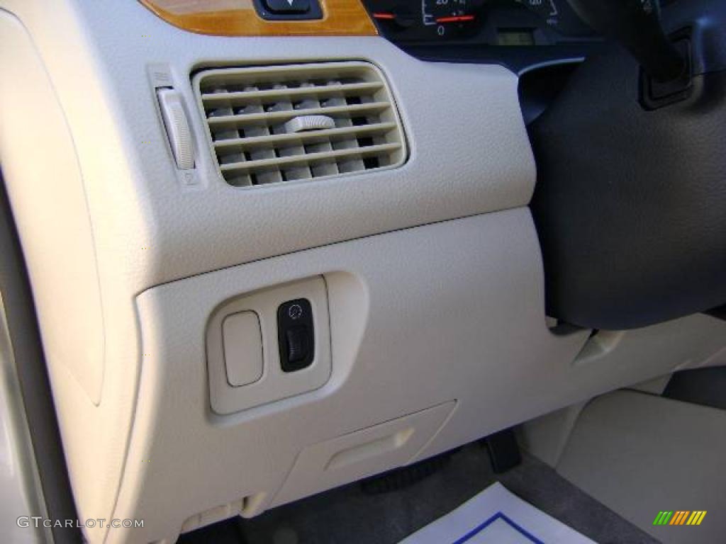 2006 Lancer ES - Warm Sand Metallic / Tan photo #20