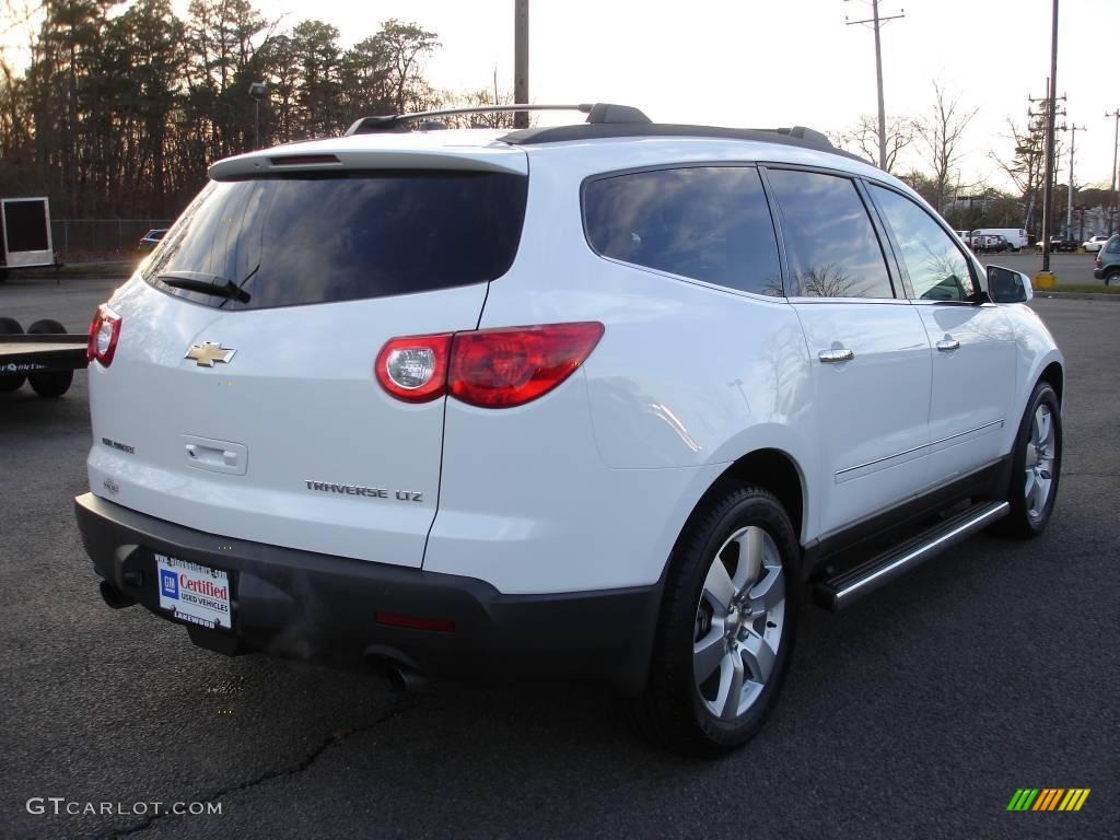 2009 Traverse LTZ AWD - Summit White / Cashmere/Ebony photo #4