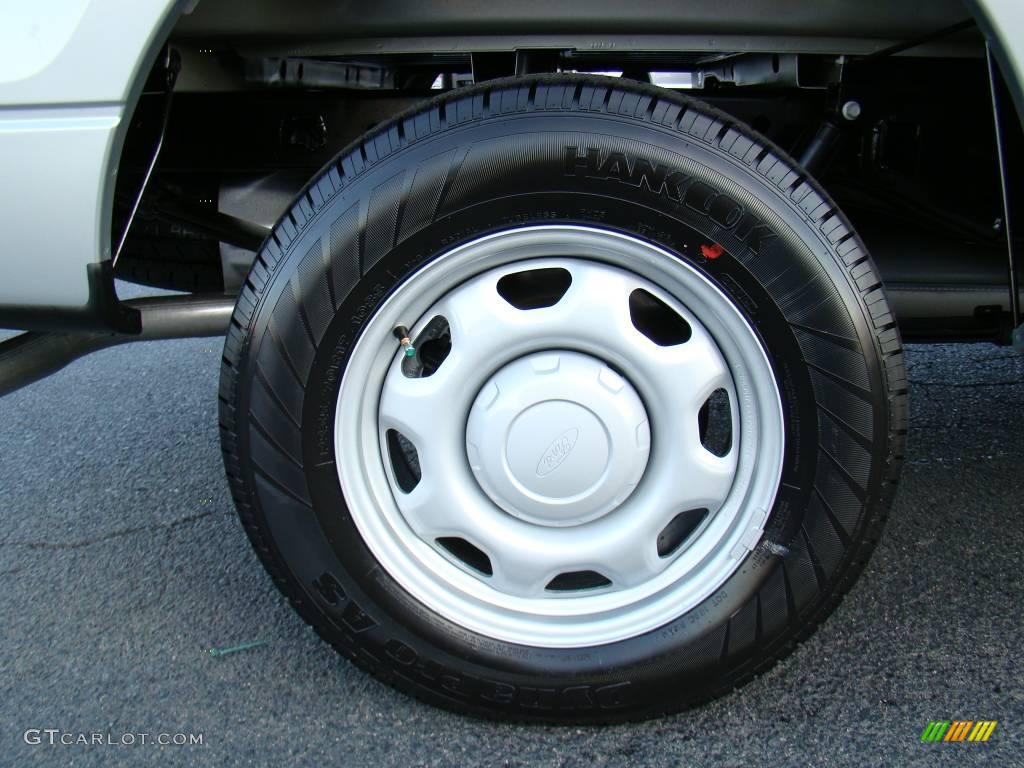 2010 F150 XL Regular Cab - Ingot Silver Metallic / Medium Stone photo #13