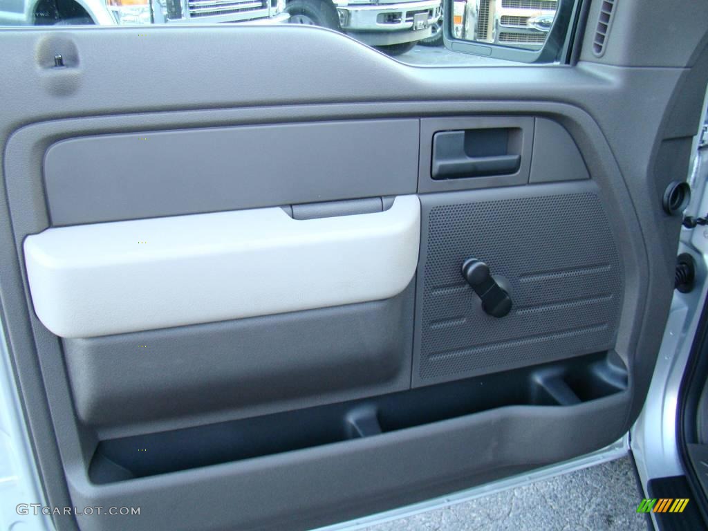 2010 F150 XL Regular Cab - Ingot Silver Metallic / Medium Stone photo #14