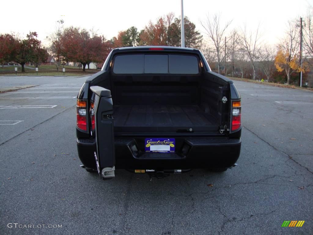 2006 Ridgeline RT - Nighthawk Black Pearl / Gray photo #24