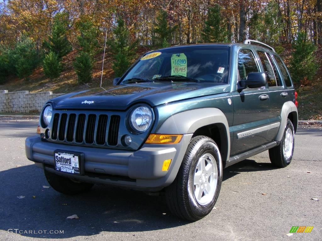 2006 Liberty CRD Sport 4x4 - Deep Beryl Green Pearl / Medium Slate Gray photo #1