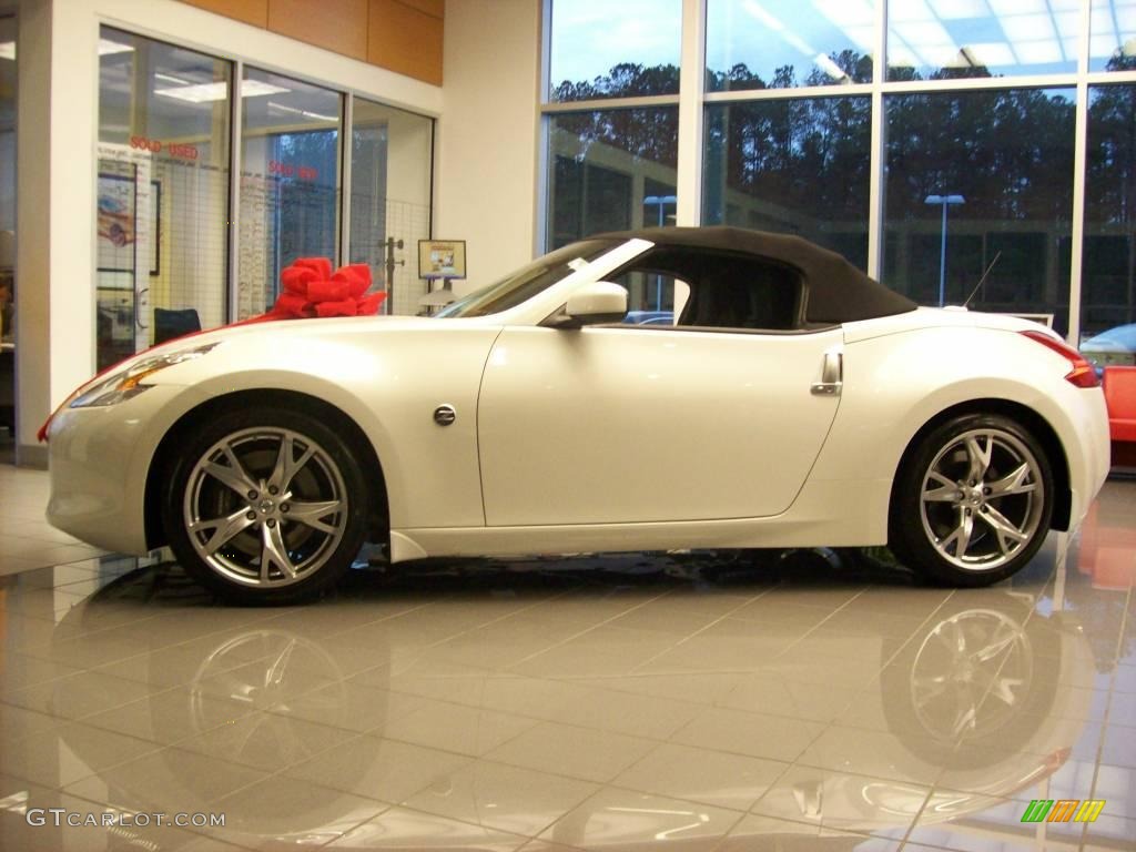2010 370Z Sport Touring Roadster - Pearl White / Black Leather photo #1