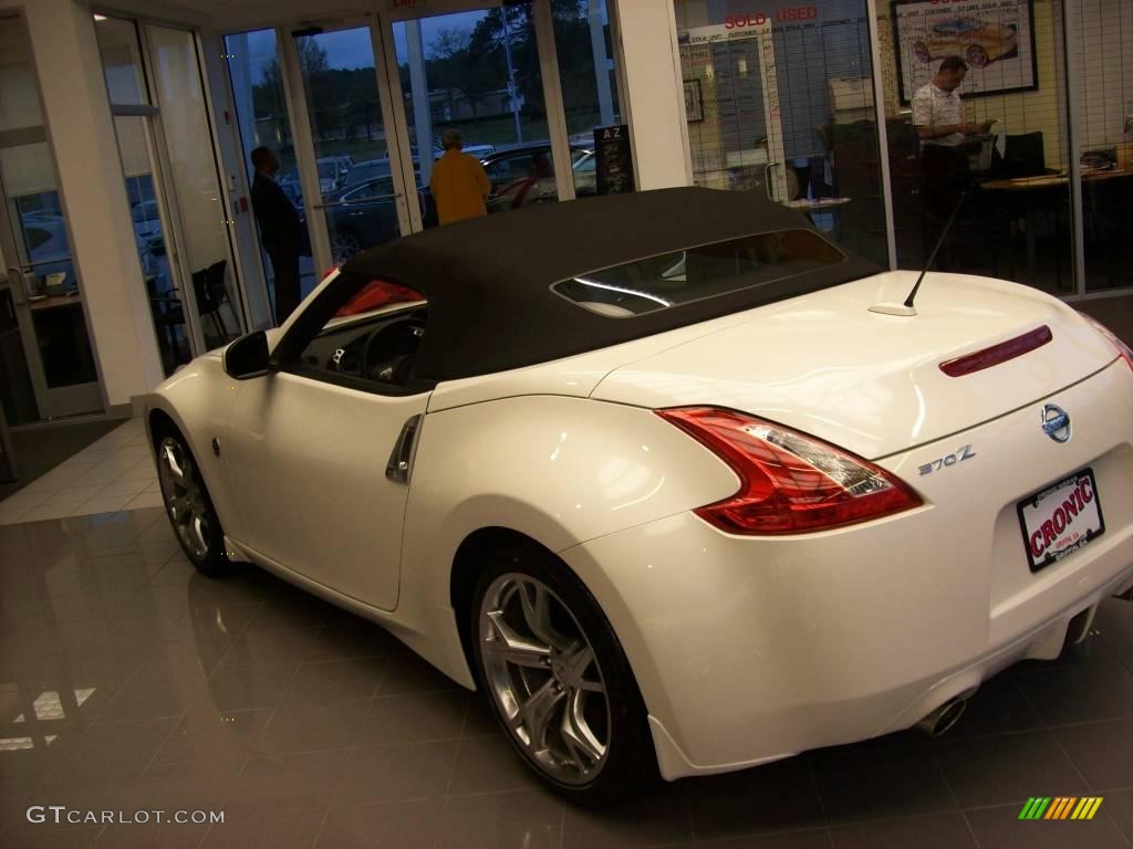 2010 370Z Sport Touring Roadster - Pearl White / Black Leather photo #4