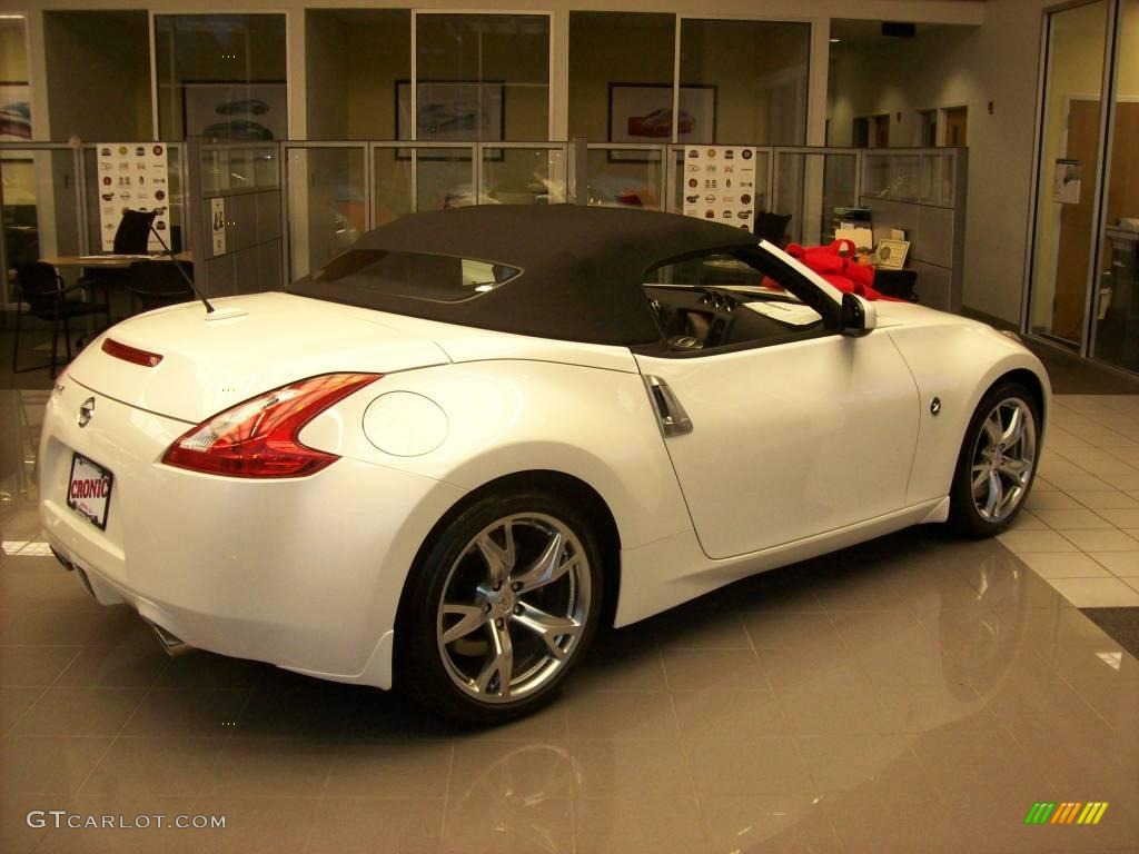 2010 370Z Sport Touring Roadster - Pearl White / Black Leather photo #6