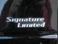 2009 Black Lincoln Town Car Signature Limited  photo #15