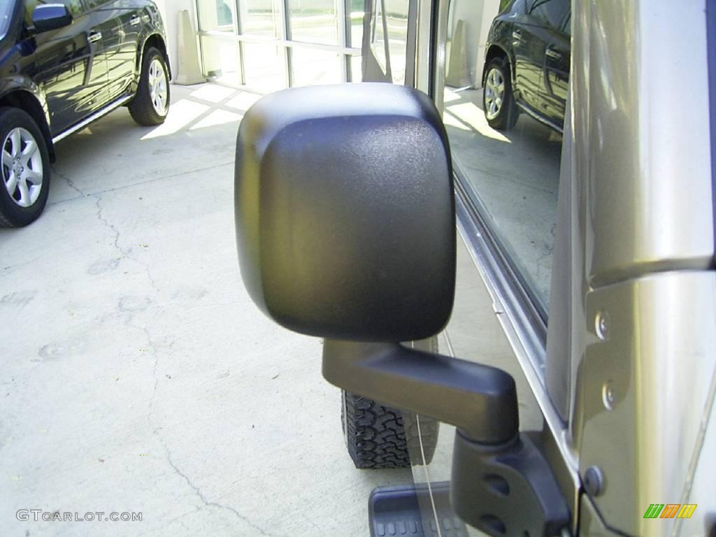 2004 Wrangler Unlimited 4x4 - Light Khaki Metallic / Dark Slate Gray photo #18