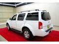 2006 Avalanche White Nissan Pathfinder SE  photo #4