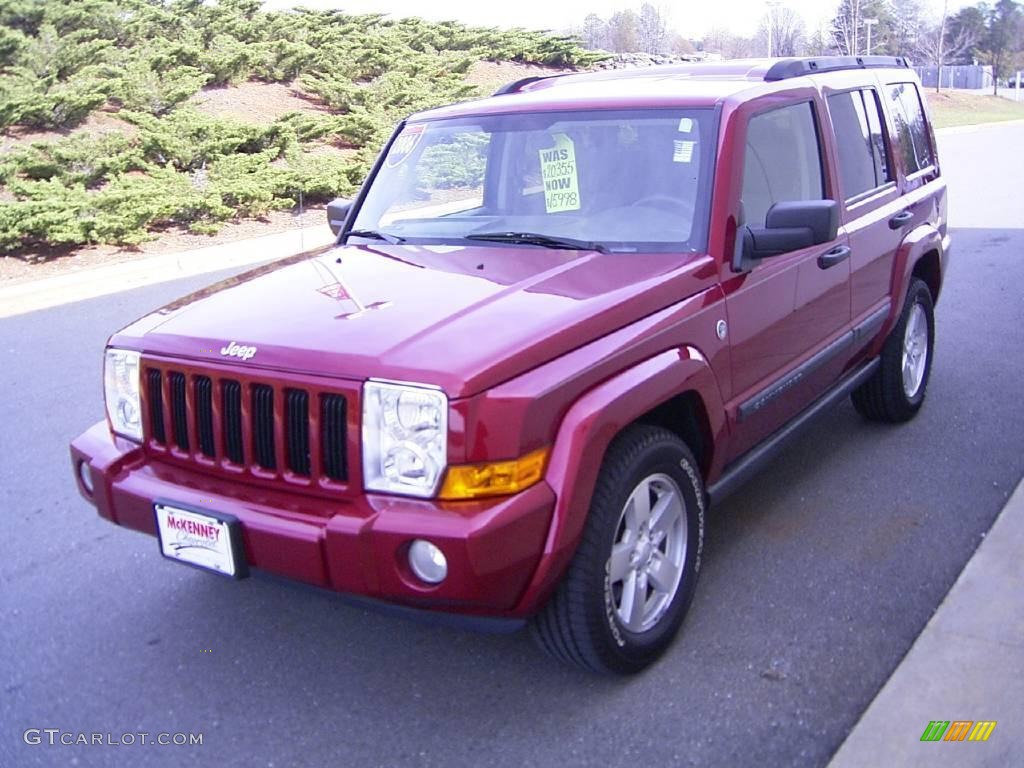 Inferno Red Pearl Jeep Commander