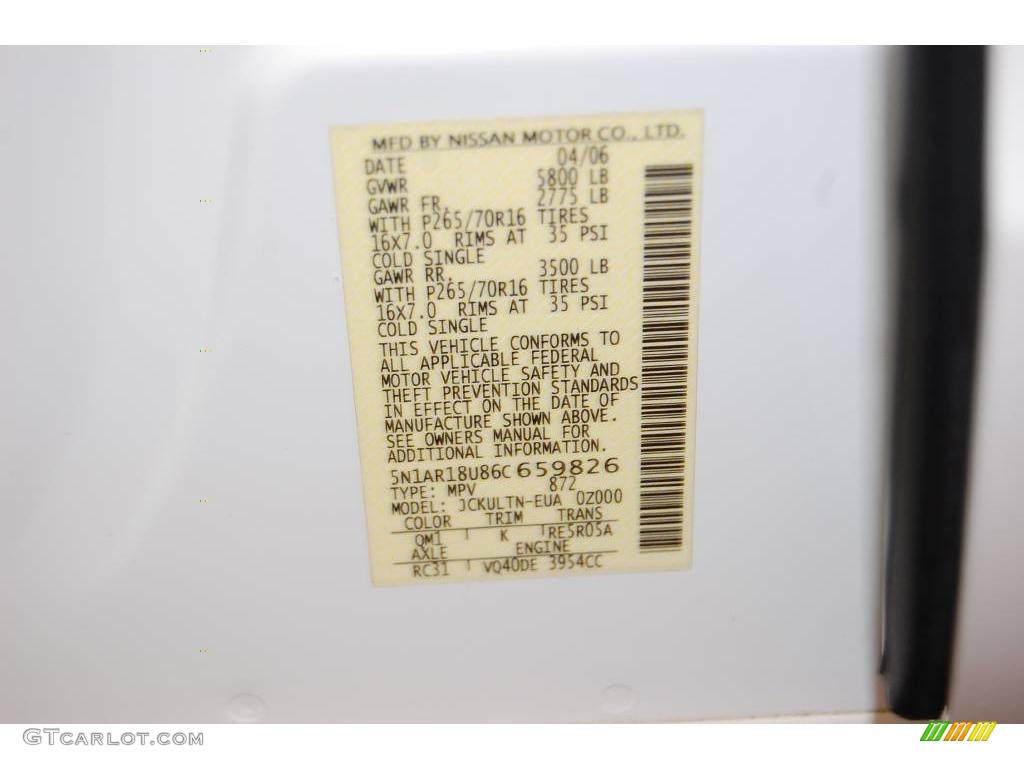 2006 Pathfinder SE - Avalanche White / Graphite photo #17