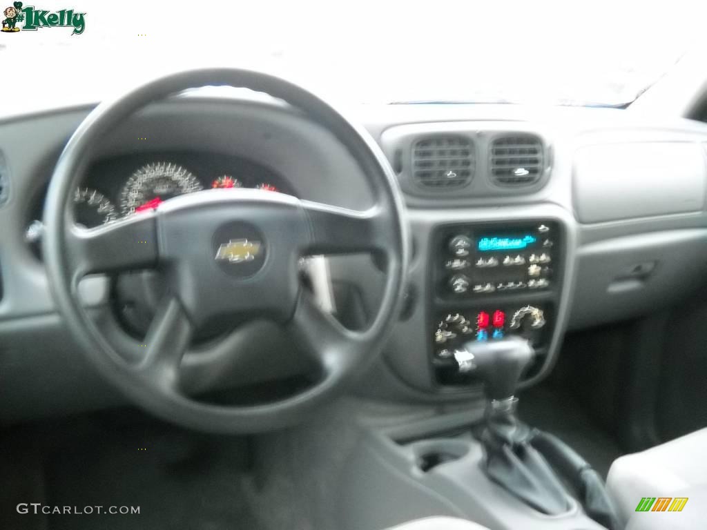 2006 TrailBlazer LS 4x4 - Silver Blue Metallic / Light Gray photo #12