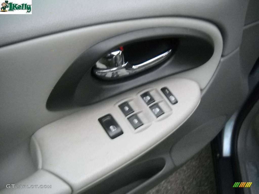 2006 TrailBlazer LS 4x4 - Silver Blue Metallic / Light Gray photo #17