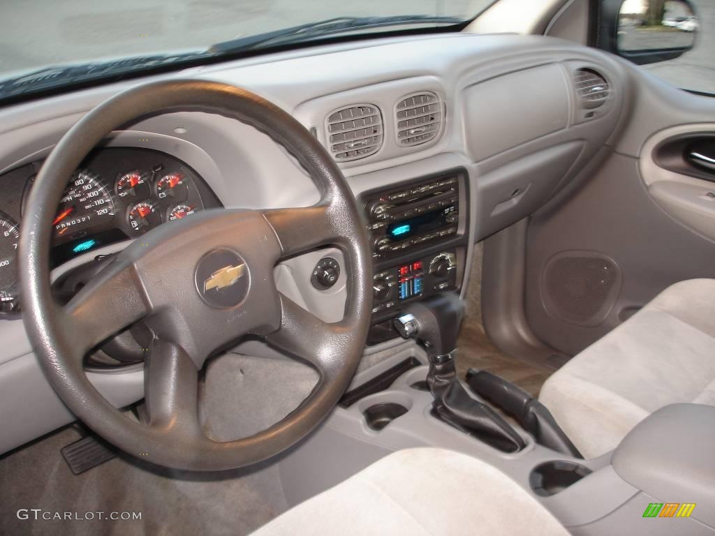 2007 TrailBlazer LS 4x4 - Moondust Metallic / Light Gray photo #9