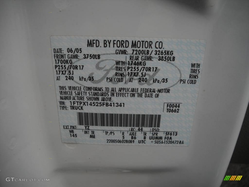 2005 F150 XLT SuperCab 4x4 - Oxford White / Medium Flint/Dark Flint Grey photo #9