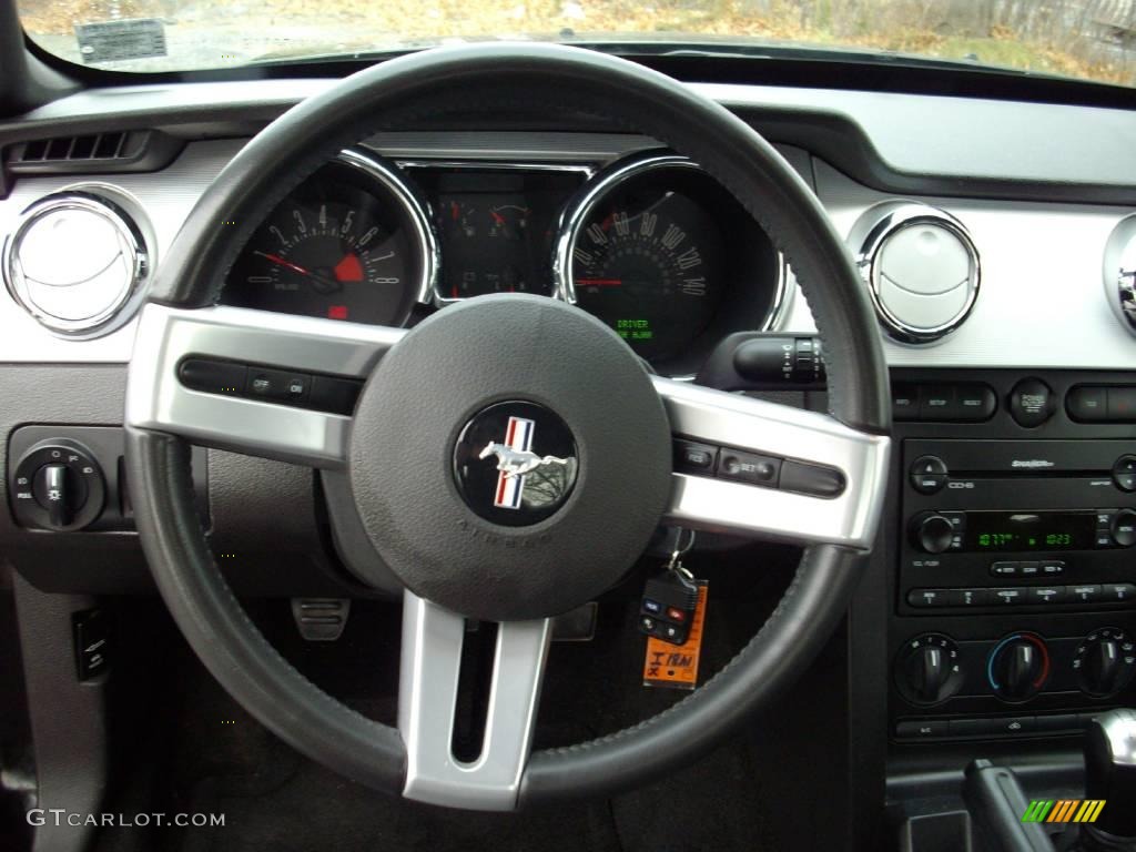 2006 Ford Mustang GT Premium Coupe Dark Charcoal Steering Wheel Photo #22095686