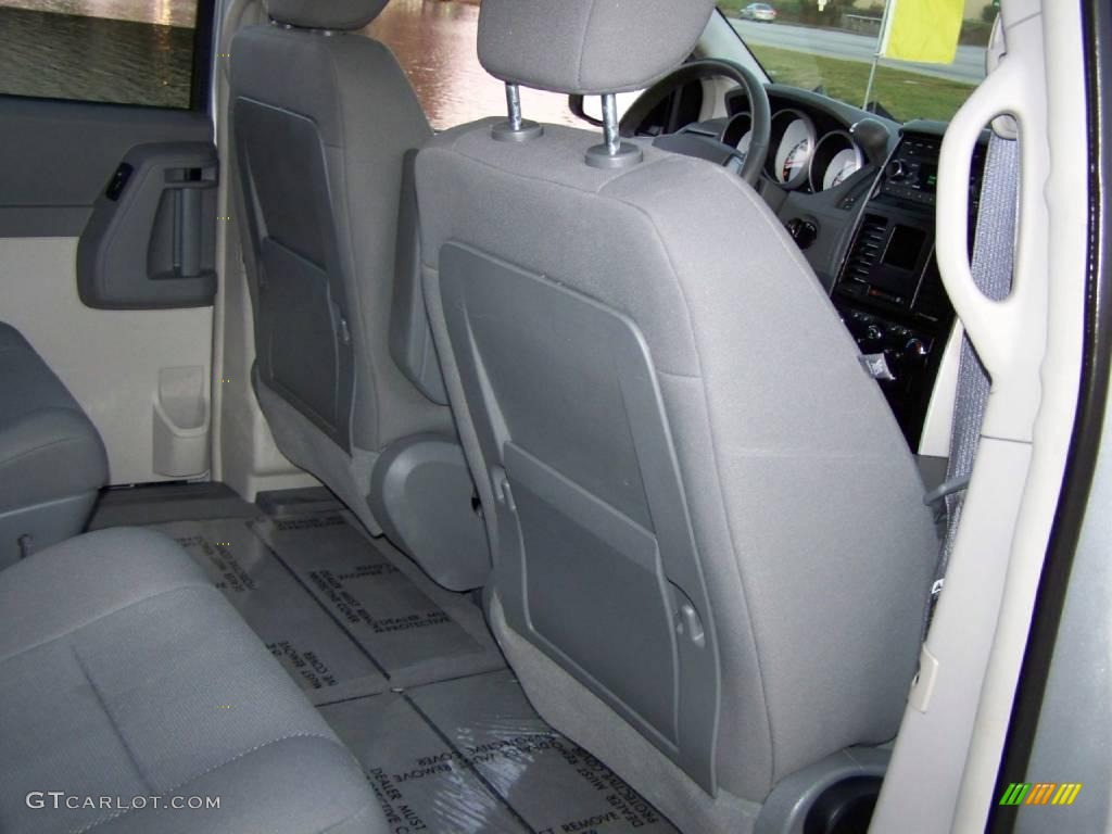 2008 Grand Caravan SXT - Bright Silver Metallic / Medium Slate Gray/Light Shale photo #25