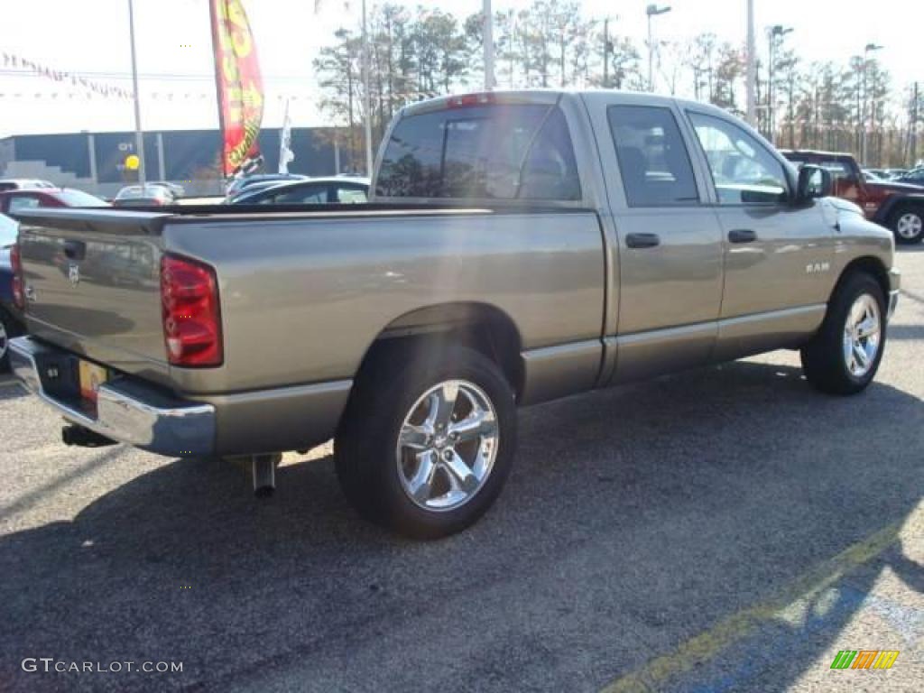 2008 Ram 1500 Big Horn Edition Quad Cab - Light Khaki Metallic / Khaki photo #4