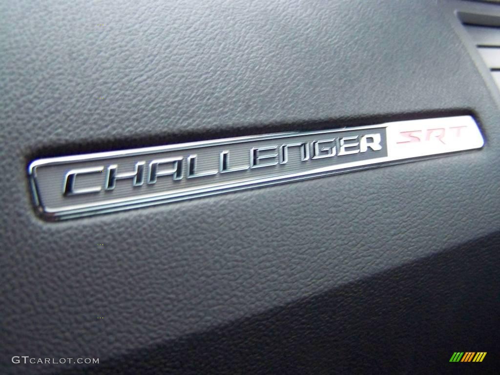 2009 Challenger SRT8 - Bright Silver Metallic / Dark Slate Gray photo #34