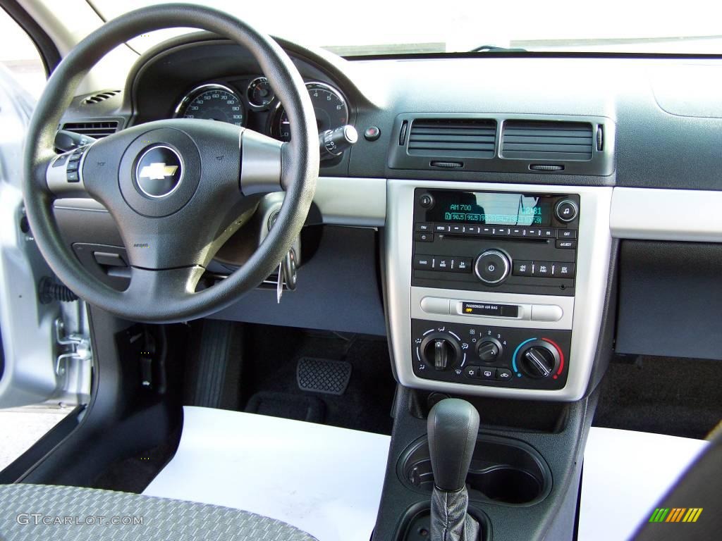 2009 Cobalt LT Sedan - Silver Ice Metallic / Ebony photo #15