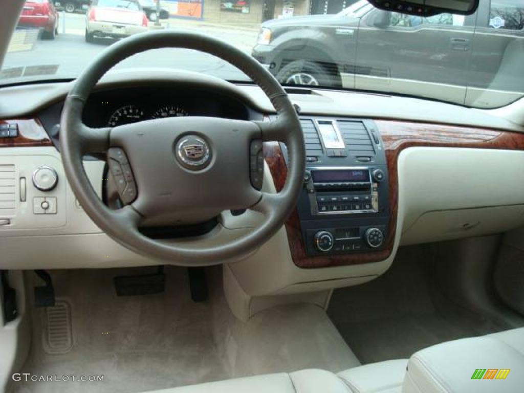 2006 DTS  - Crimson Pearl / Shale photo #12