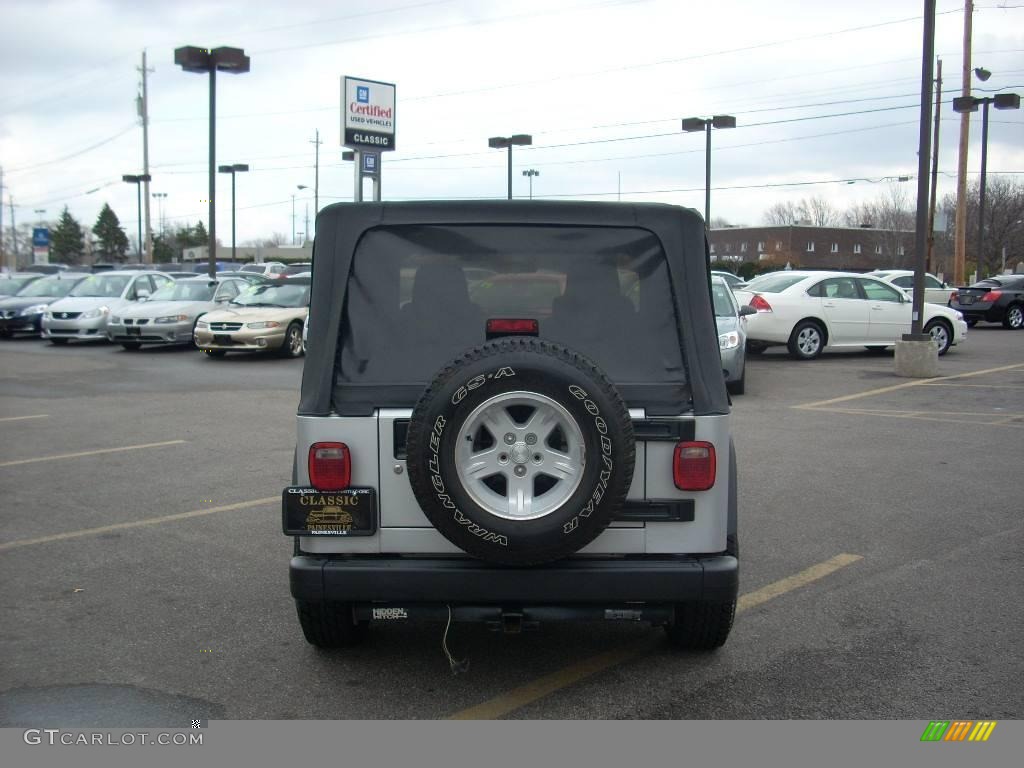 2004 Wrangler Unlimited 4x4 - Bright Silver Metallic / Dark Slate Gray photo #6