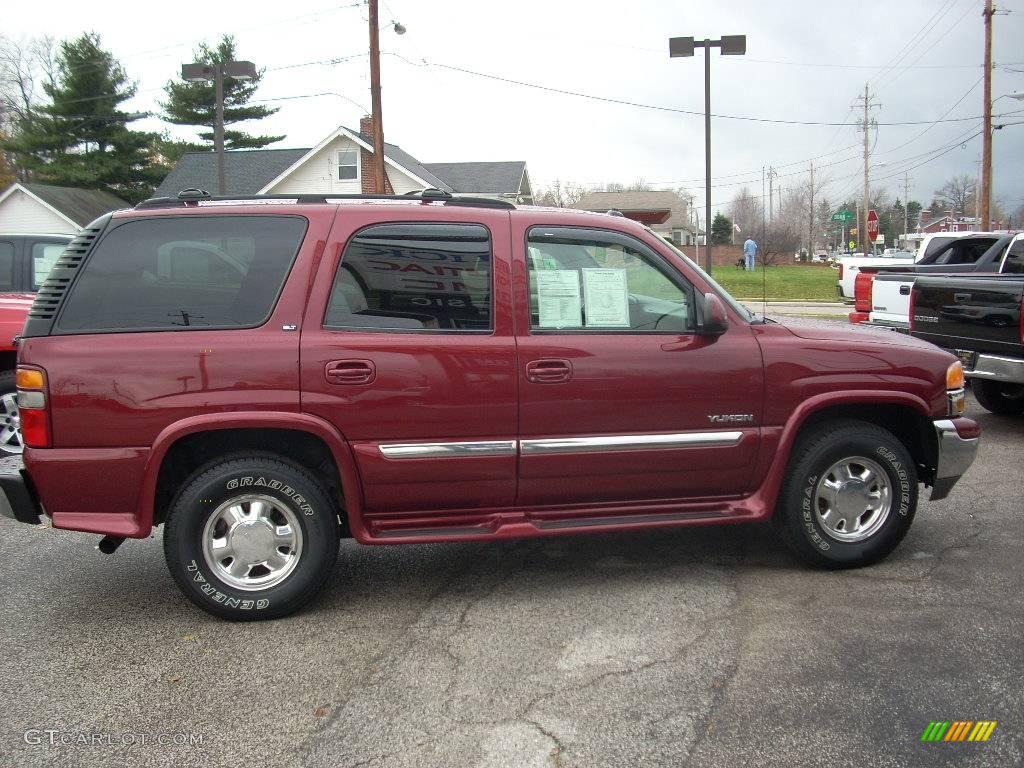 2003 Yukon SLT 4x4 - Garnet Red Metallic / Neutral/Shale photo #4