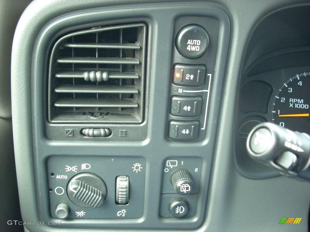 2003 Yukon SLT 4x4 - Garnet Red Metallic / Neutral/Shale photo #10