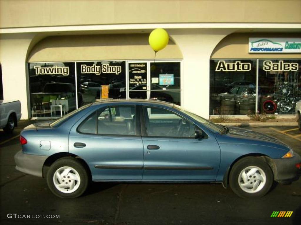 1997 Cavalier Sedan - Medium Opal Blue Metallic / Graphite photo #3