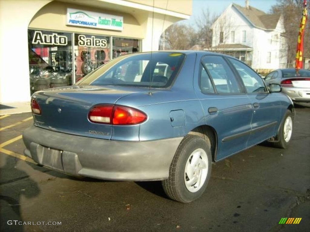 1997 Cavalier Sedan - Medium Opal Blue Metallic / Graphite photo #4