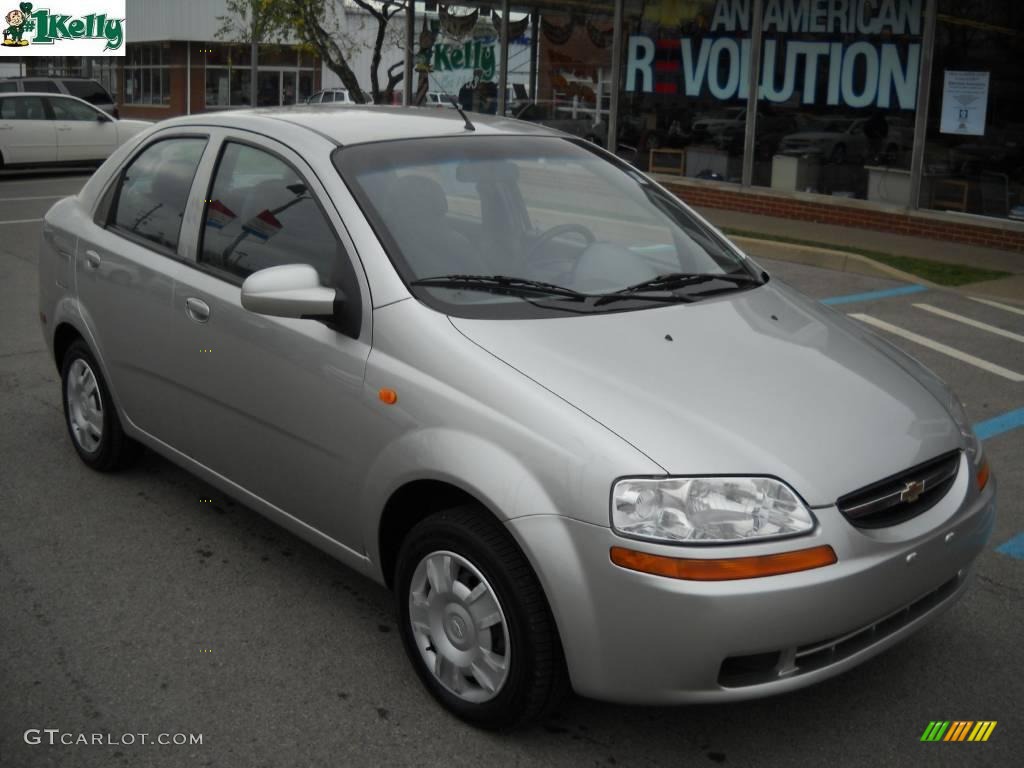 2004 Aveo Sedan - Galaxy Silver Metallic / Gray photo #1