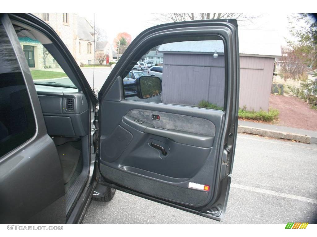 2001 Silverado 2500HD LS Extended Cab 4x4 - Medium Charcoal Gray Metallic / Medium Gray photo #17