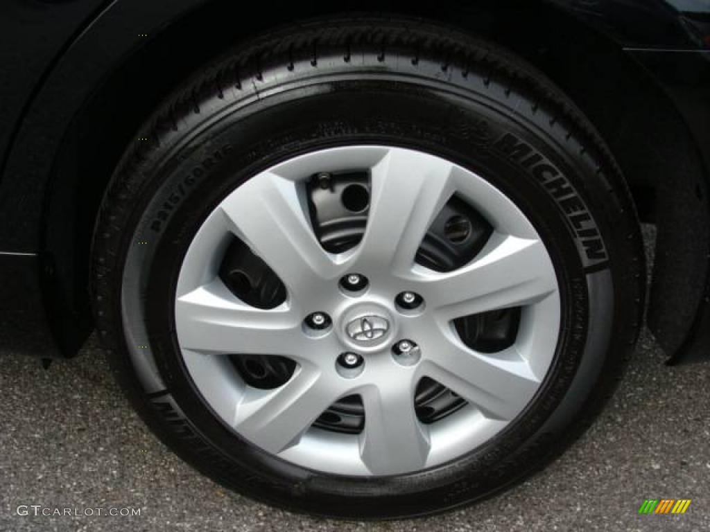 2010 Camry LE - Black / Ash Gray photo #14