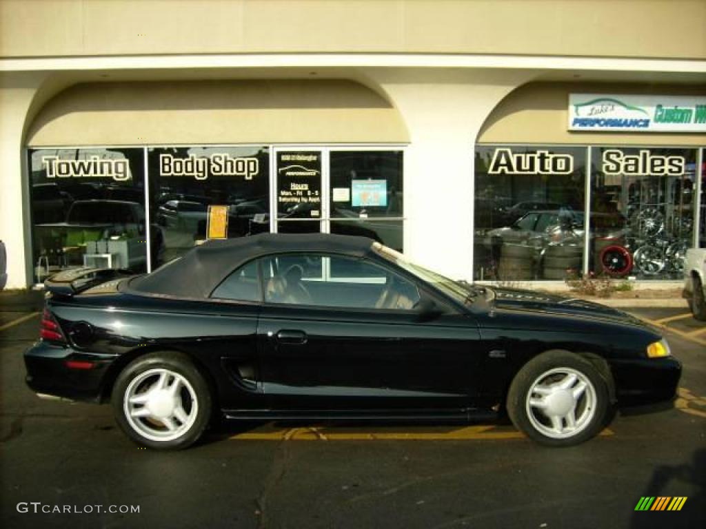 1995 Mustang GT Convertible - Black / Saddle photo #3