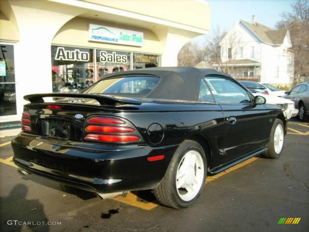 1995 Mustang GT Convertible - Black / Saddle photo #4