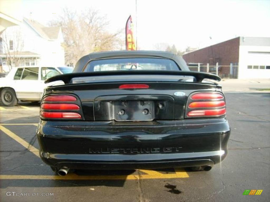 1995 Mustang GT Convertible - Black / Saddle photo #5