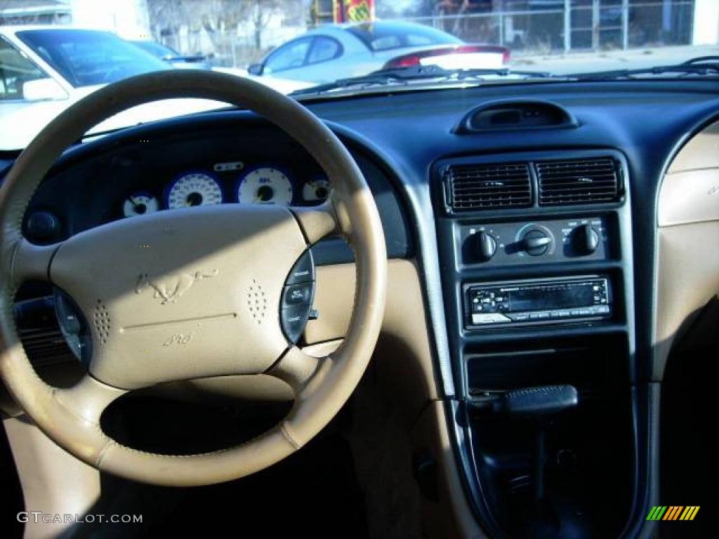 1995 Mustang GT Convertible - Black / Saddle photo #14