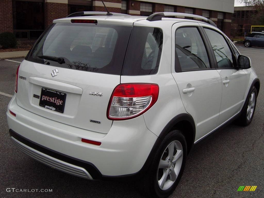 2009 SX4 Crossover AWD - White Water Pearl / Black photo #22