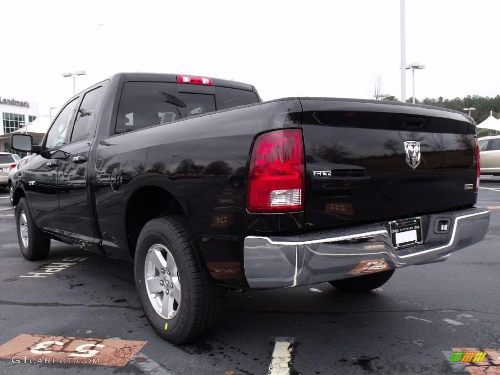 2010 Ram 1500 SLT Quad Cab - Brilliant Black Crystal Pearl / Dark Slate/Medium Graystone photo #2