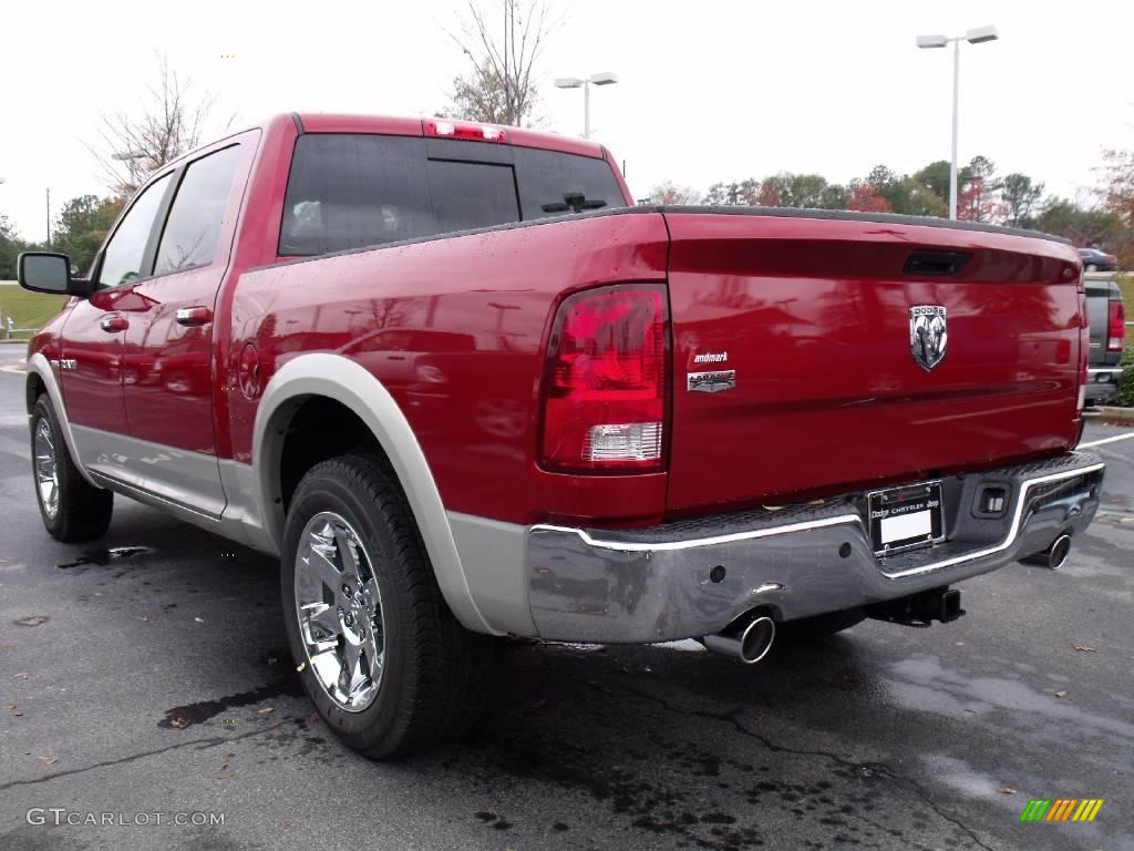 2010 Ram 1500 Laramie Crew Cab - Inferno Red Crystal Pearl / Light Pebble Beige/Bark Brown photo #2