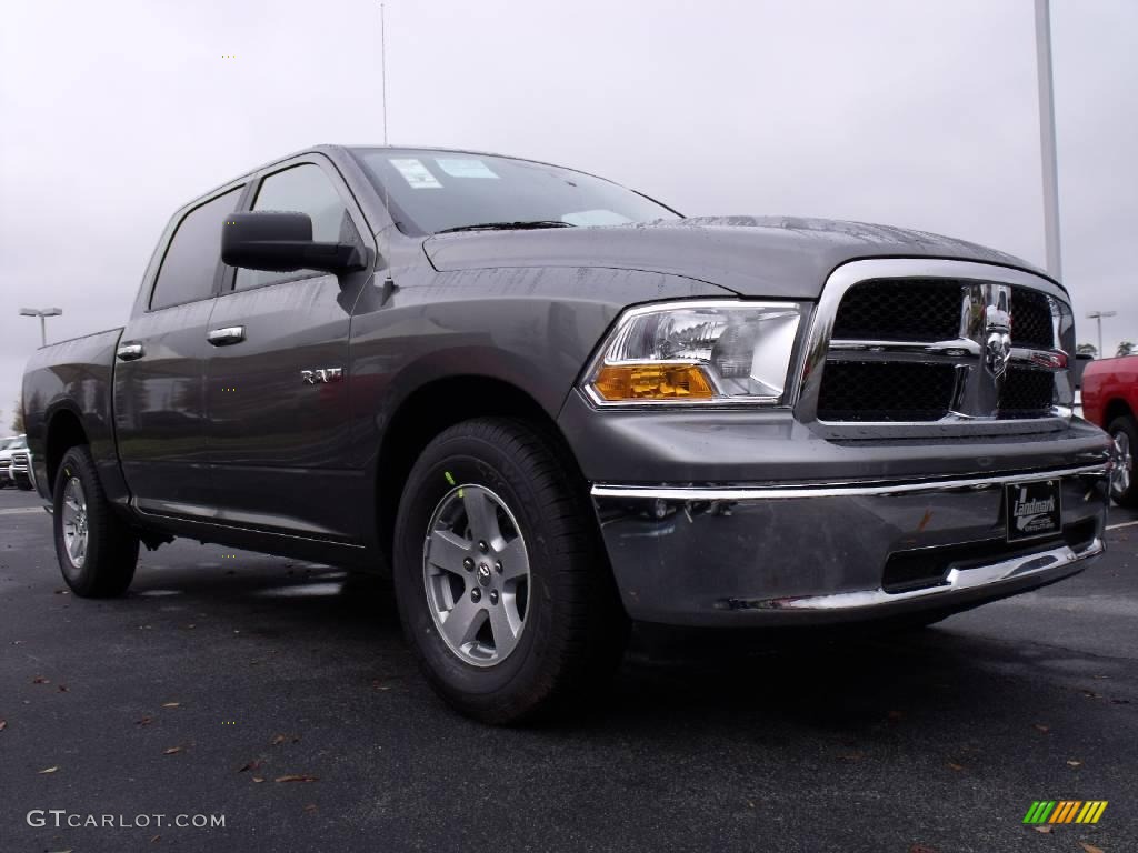 2010 Ram 1500 SLT Crew Cab - Mineral Gray Metallic / Dark Slate/Medium Graystone photo #4