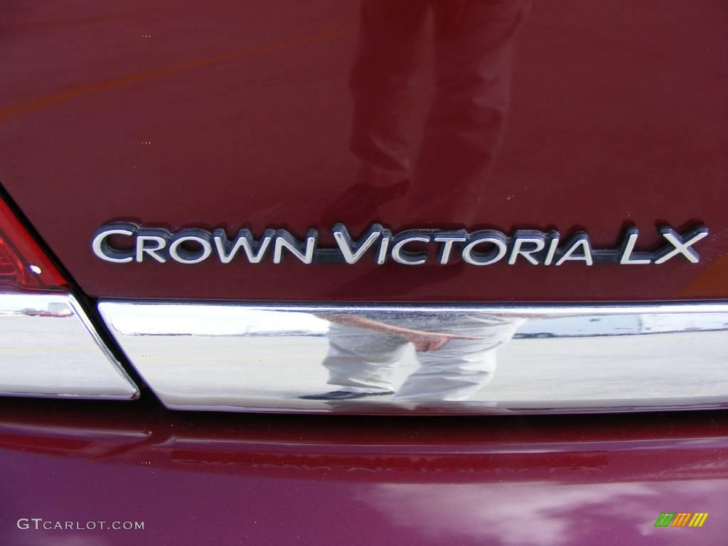 2008 Crown Victoria LX - Dark Toreador Red Metallic / Light Camel photo #20