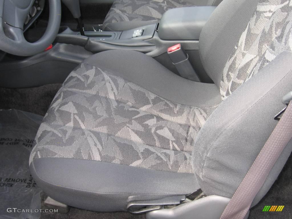 2003 Sunfire  - Ultra Silver Metallic / Graphite photo #9