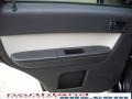 Black - Mariner V6 Premier 4WD Photo No. 10
