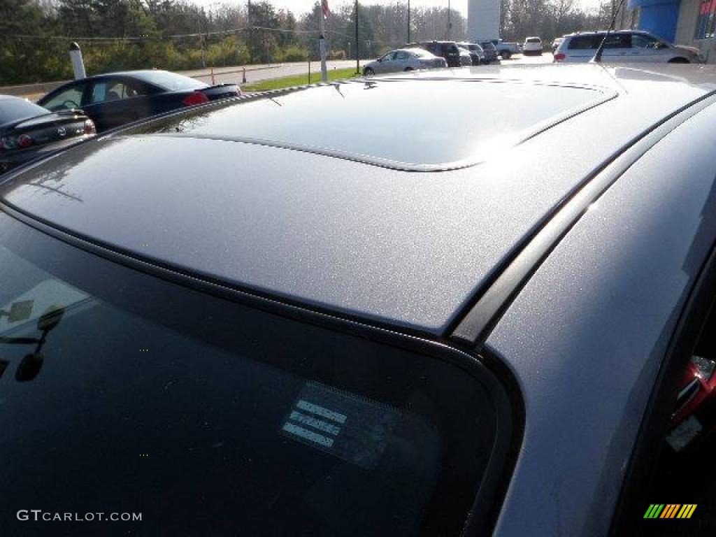 2004 MAZDA3 s Hatchback - Titanium Gray Metallic / Black/Red photo #9