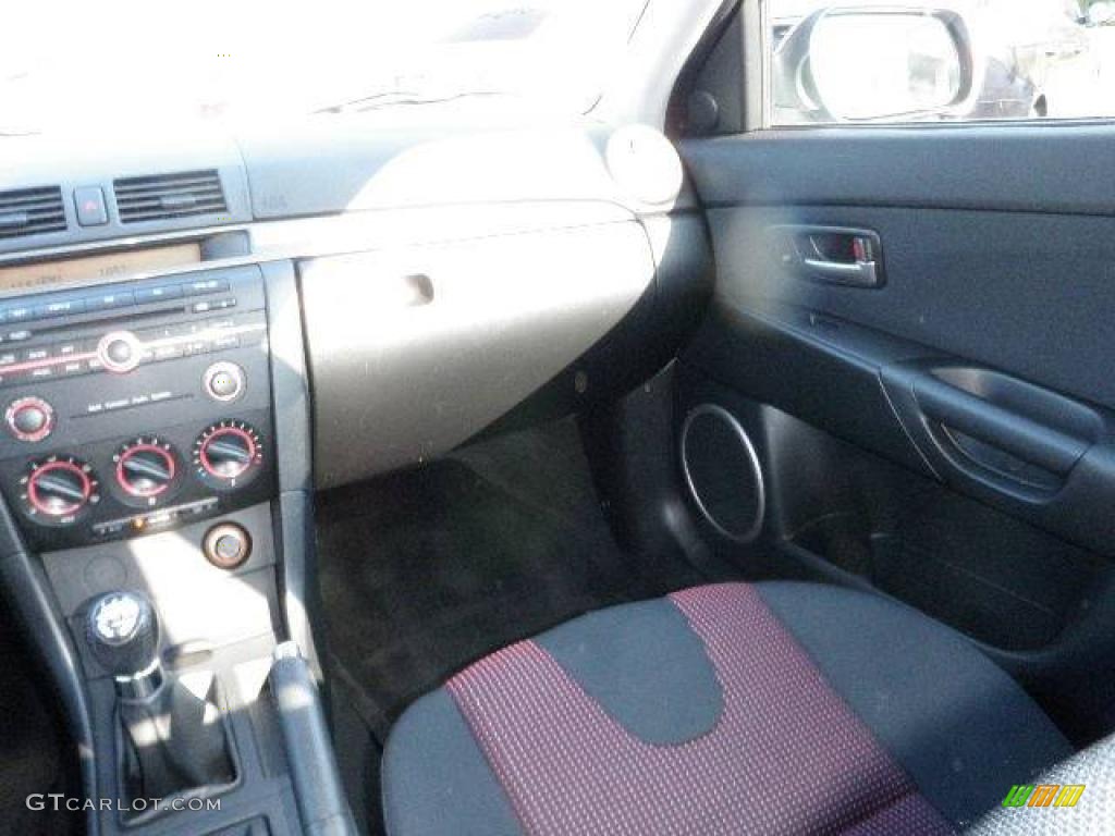 2004 MAZDA3 s Hatchback - Titanium Gray Metallic / Black/Red photo #13
